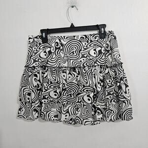 Y2K Style Ruffle Black & White Layered Mini Skirt. Size Large